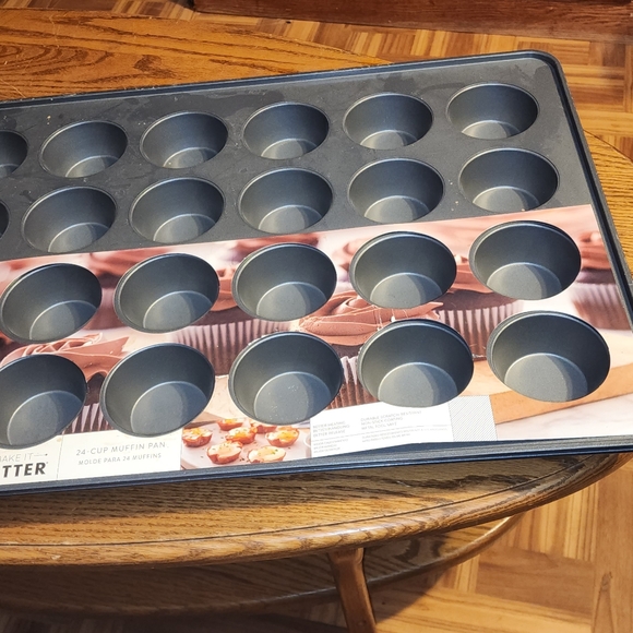 Wilton Other - WILTON NWT BAKE IT BETTER  24 CUPCAKE MUFFIN PAN. 1 pan